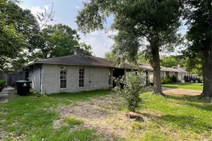 11710 Chadbrook Ln, Houston, TX 77099 - Photo 3