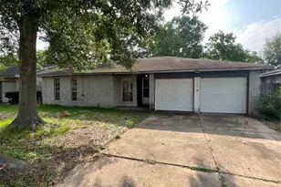 11710 Chadbrook Ln, Houston, TX 77099 - Photo 1