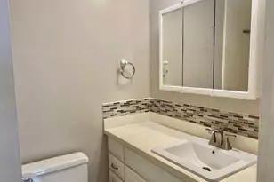 2211 S Braeswood Blvd, Houston, TX 77030 - Photo 25