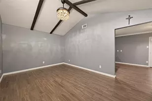 7502 Nightingale Cir, Texas City, TX 77591 - Photo 3