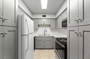 2600 Bellefontaine St, Houston, TX 77025 - Photo 7