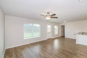 198 Emma Rose Dr, Katy, TX 77493 - Photo 3
