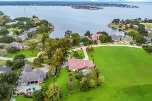 66 Lake Estates Dr, Montgomery, TX 77356 - Photo 1