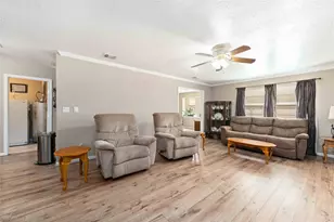 5222 Glenvalley Dr, La Porte, TX 77571 - Photo 5