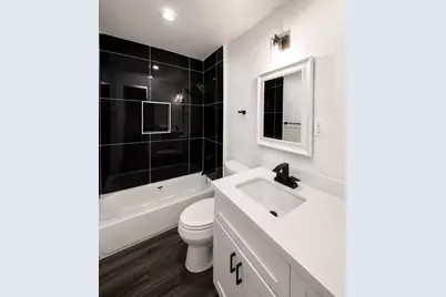 7636 Broadview Drive, Houston, TX 77061 - Photo 13