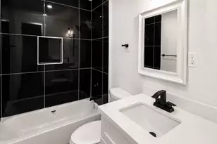 7636 Broadview Dr, Houston, TX 77061 - Photo 13