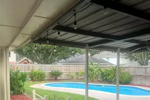 2810 White Oak Ln, Pearland, TX 77584 - Photo 27