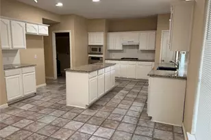 2810 White Oak Ln, Pearland, TX 77584 - Photo 13