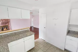 12803 Sandrock Dr, Houston, TX 77048 - Photo 11