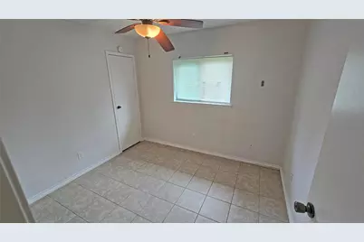 12803 Sandrock Drive, Houston, TX 77048 - Photo 9