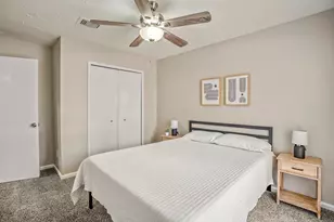 93 S Waxberry Rd, The Woodlands, TX 77381 - Photo 25