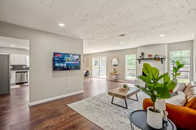 93 S Waxberry Road, The Woodlands, TX 77381 - Photo 9