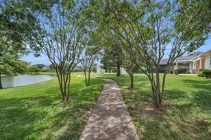 908 Victoria Lakes Dr, Katy, TX 77493 - Photo 9
