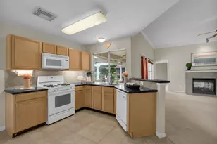 908 Victoria Lakes Dr, Katy, TX 77493 - Photo 19