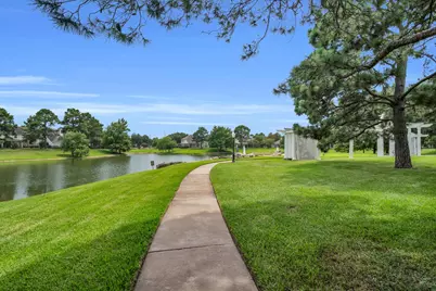 908 Victoria Lakes Drive, Katy, TX 77493 - Photo 41