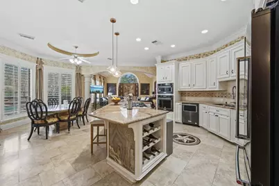 39 Forest Green Trail, Kingwood, TX 77339 - Photo 5