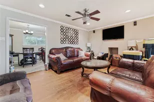 9934 Aves St, Houston, TX 77034 - Photo 5
