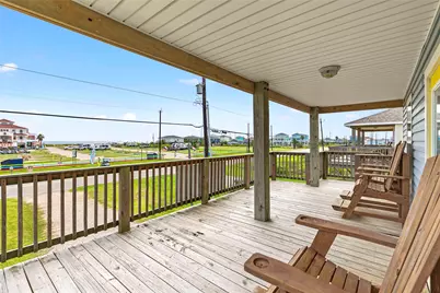 757 Bluewater Highway, Surfside Beach, TX 77541 - Photo 5