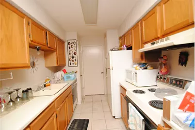 9797 Leawood Boulevard #302, Houston, TX 77099 - Photo 7