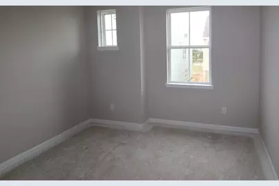 11406 Lucky Falls Drive, Houston, TX 77047 - Photo 9