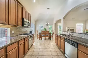 5807 Horseshoe Falls, Missouri City, TX 77459 - Photo 9