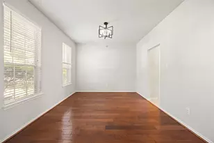 9611 Oxford Grove Dr, Houston, TX 77095 - Photo 5