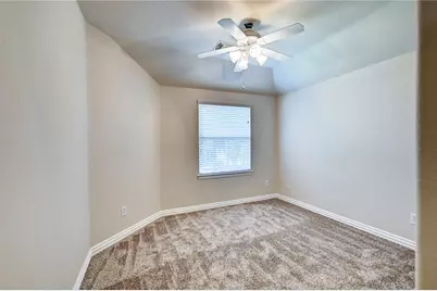 30 N Scribewood Circle, The Woodlands, TX 77382 - Photo 35