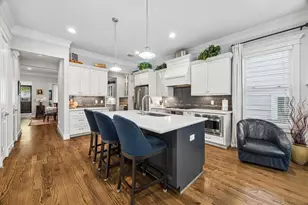 218 E 27th St, Houston, TX 77008 - Photo 9