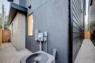 5709 Feagan St, Houston, TX 77007 - Photo 43