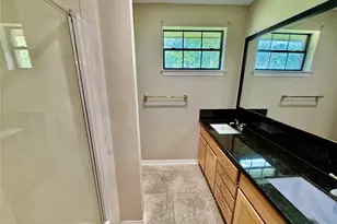 5838 Ludington Dr, Houston, TX 77035 - Photo 11
