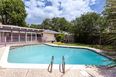 5623 Dumfries Drive, Houston, TX 77096 - Photo 35