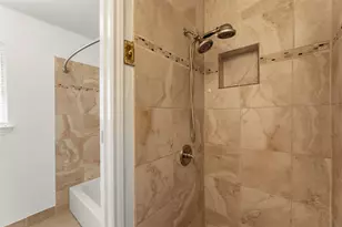 5623 Dumfries Dr, Houston, TX 77096 - Photo 25