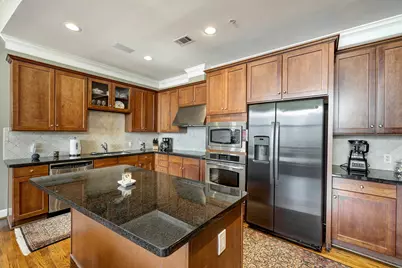 2211 Briarglen Drive #706, Houston, TX 77027 - Photo 9