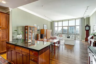 2211 Briarglen Drive #706, Houston, TX 77027 - Photo 7