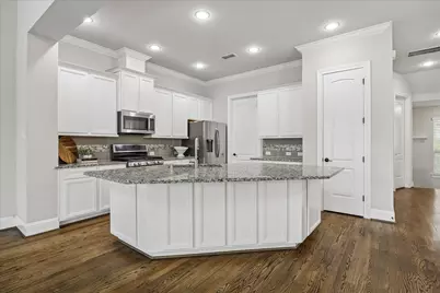 1704 Oak Leaf Pass Drive, Houston, TX 77055 - Photo 15