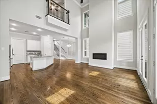 1704 Oak Leaf Pass Dr, Houston, TX 77055 - Photo 19