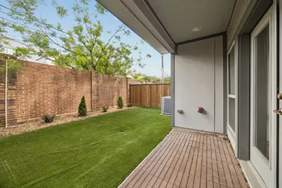 1704 Oak Leaf Pass Drive, Houston, TX 77055 - Photo 29