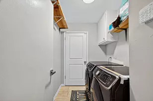 9402 Meadowcroft Dr, Houston, TX 77063 - Photo 21