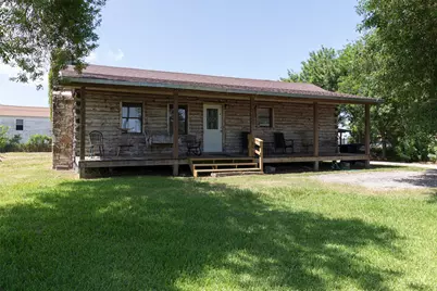 511 Commerce Street, Palacios, TX 77465 - Photo 1