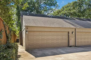 701 Bering Dr, Houston, TX 77057 - Photo 25