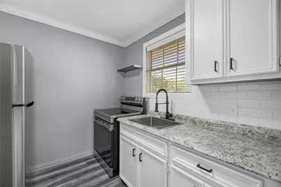 502 Frawley Street #2, Houston, TX 77009 - Photo 9