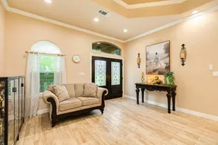 309 Hickman Ln, Angleton, TX 77515 - Photo 9