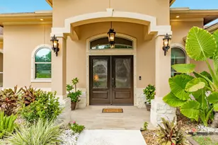 309 Hickman Ln, Angleton, TX 77515 - Photo 5
