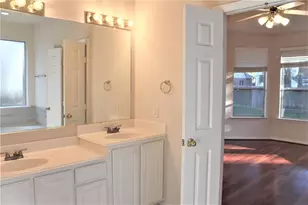 71 N Brooksedge Cir, The Woodlands, TX 77382 - Photo 15