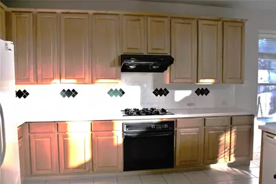 71 N Brooksedge Circle, The Woodlands, TX 77382 - Photo 9