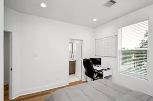 2015 Cochran St, Houston, TX 77009 - Photo 33