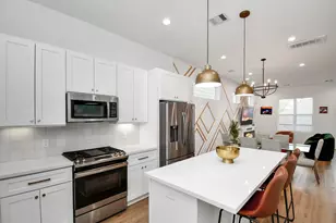 2015 Cochran St, Houston, TX 77009 - Photo 11