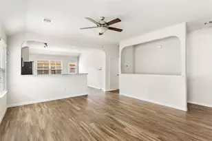10335 White Fir Villa Ave, Houston, TX 77044 - Photo 5