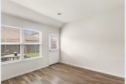 10335 White Fir Villa Avenue, Houston, TX 77044 - Photo 9