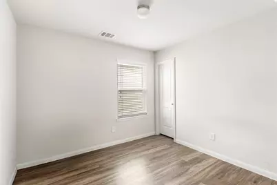 10335 White Fir Villa Avenue, Houston, TX 77044 - Photo 17